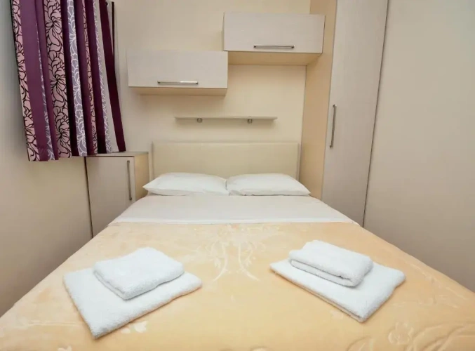 1 Bedroom Apartment with balcony