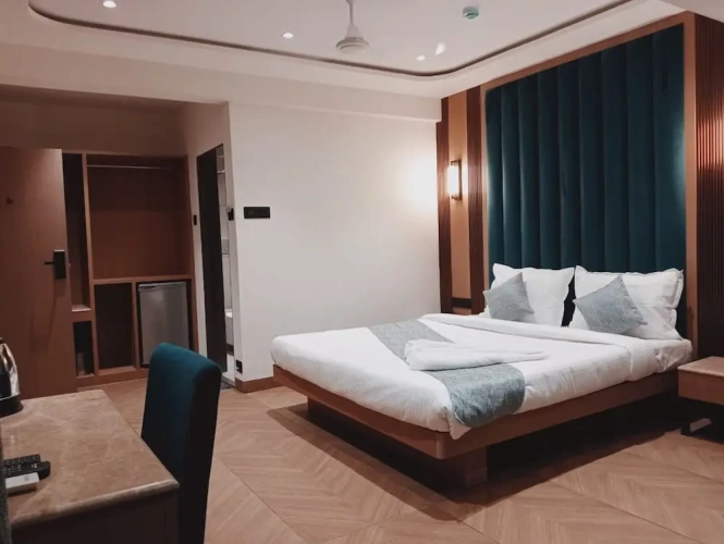 Luxury Suite