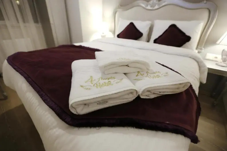 4 Angels Hotel
