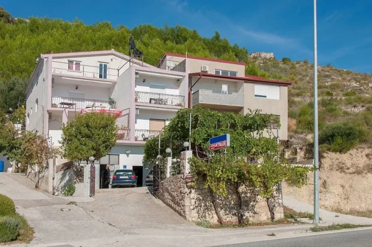Franka - Beautiful sea View & Parking - A1