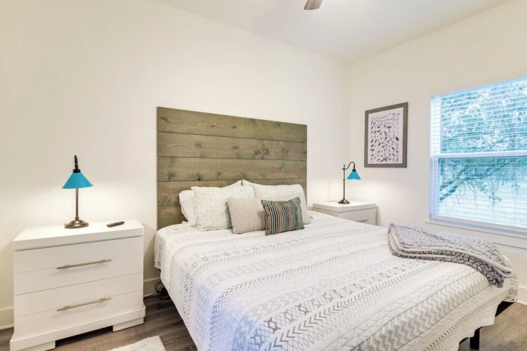 2 Bedrooms Cottage