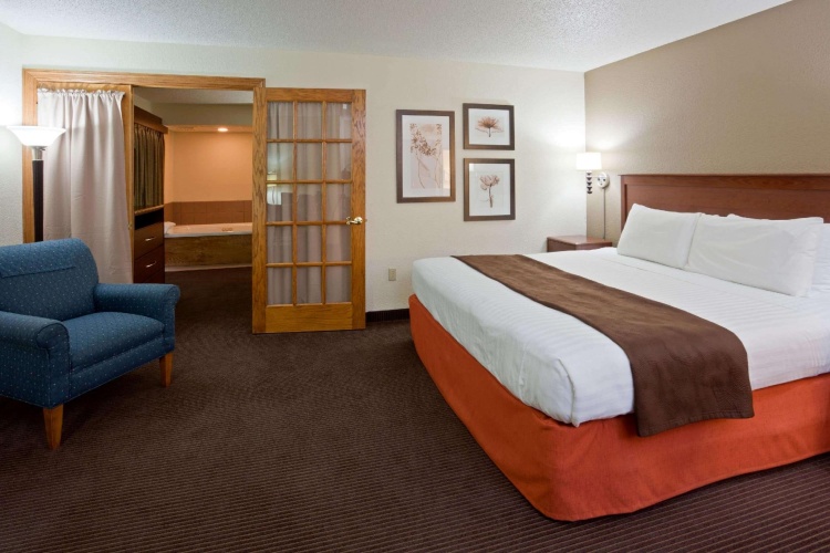 1 Bedroom Deluxe Double Suite