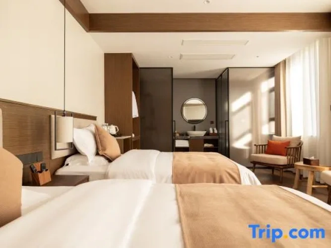 Premium Twin room