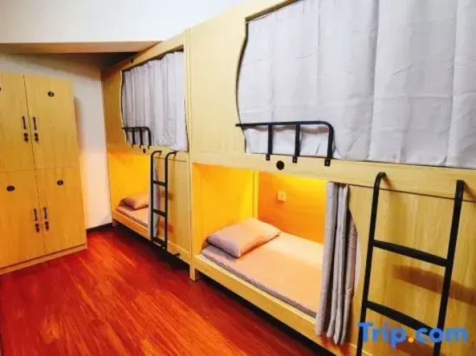 Bed in Dorm (male dorm)