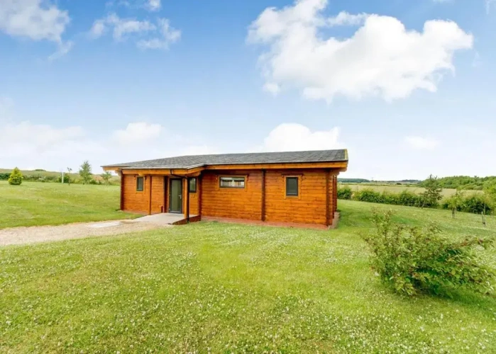 2 Bedrooms Cottage
