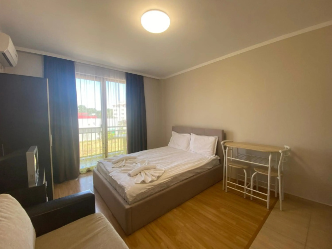 Private Studio SUMMER BREZE 204