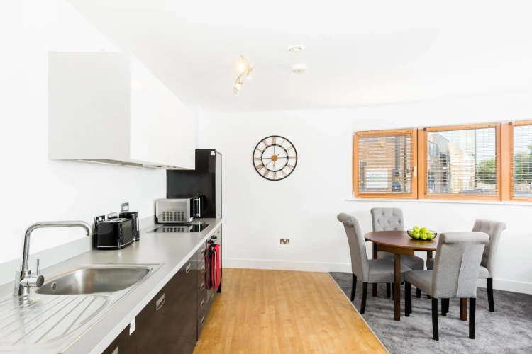 Washington 2 Bedroom Apartment By The Cube & Mailbox Parking & Private Terrace