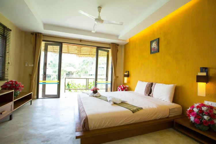 Diamond Village Pai