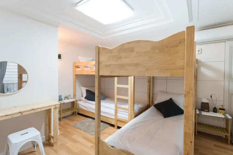 Standard Quadruple room with balcony