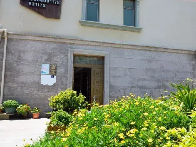Hongshitan Guesthouse