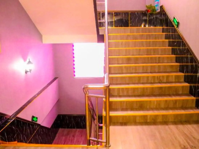 Lvliang Zige Express Hotel