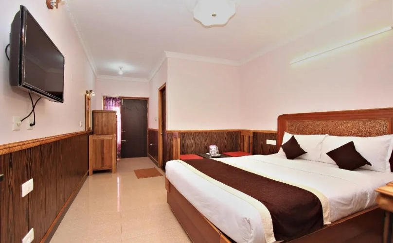 Hotel RainForest