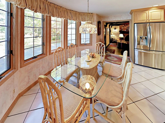 49 Brooks Rd Home