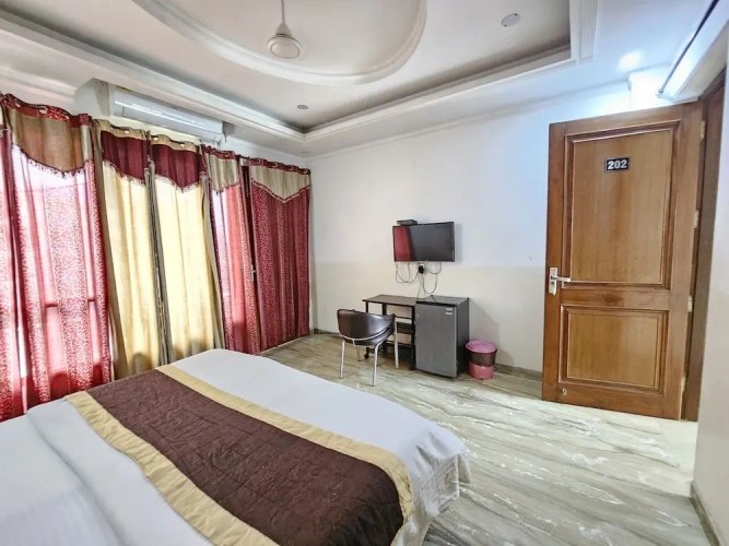 Deluxe Single room