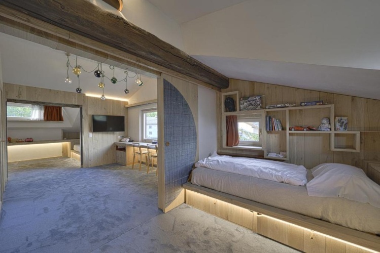 4 Bedrooms Double Apartment
