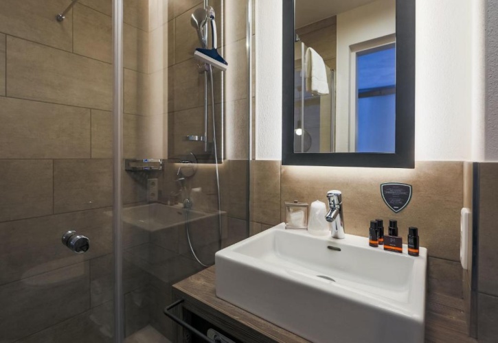 1 Bedroom Suite