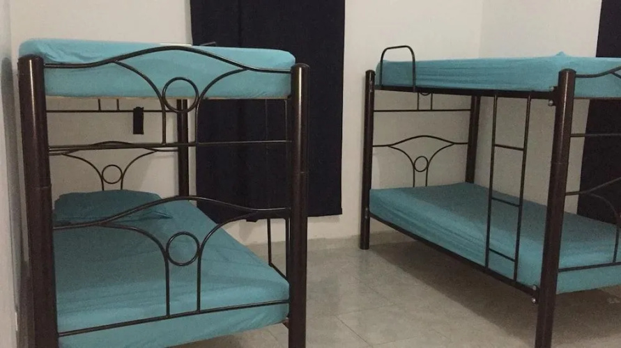 Cande Hostel