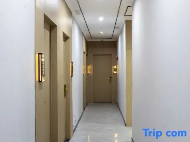 Yixing Hotel