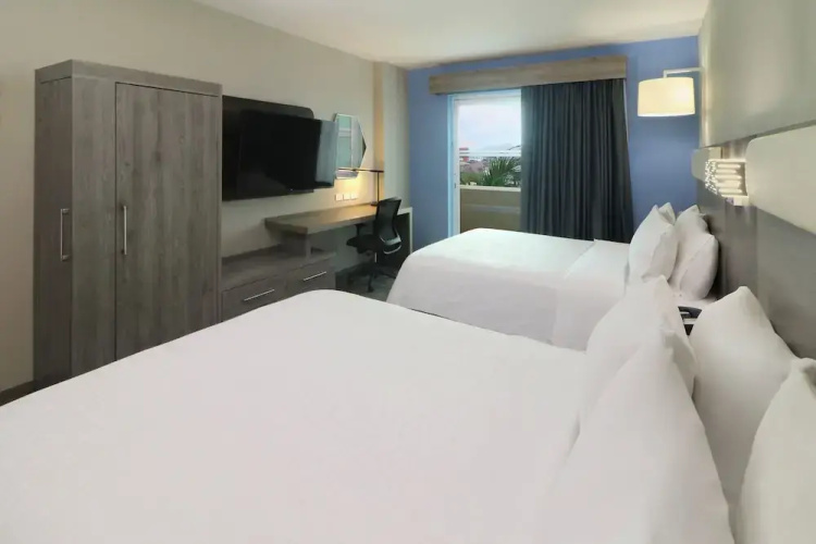 Holiday Inn Express Manzanillo