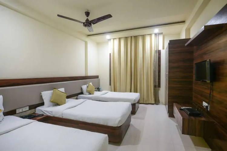 Hotel Kamla Regency