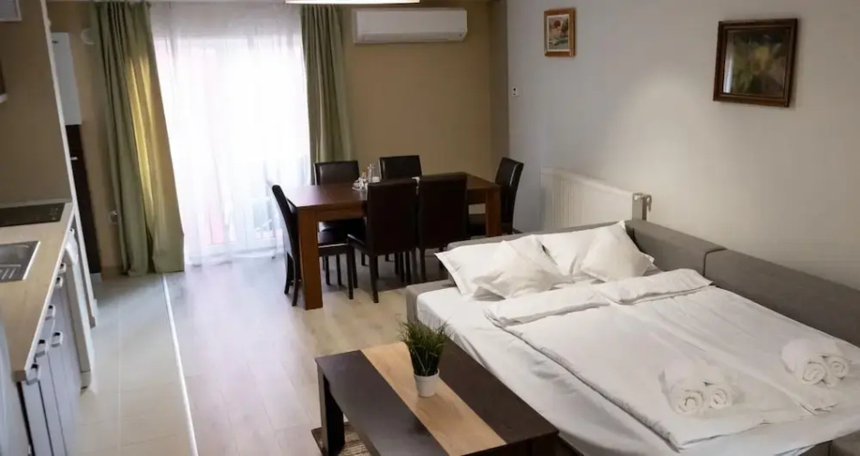 Apartment Family Rivulus