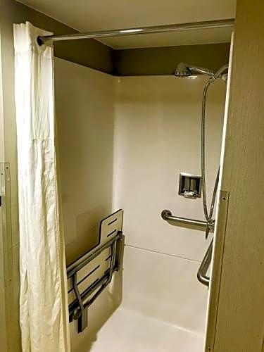 Quadruple Suite