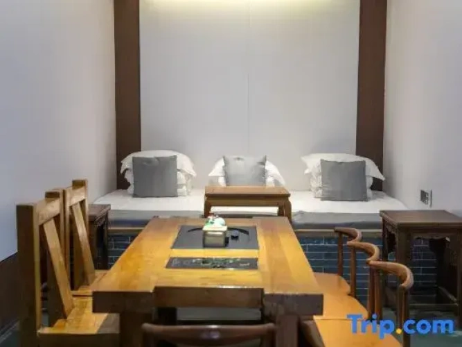 2 Bedrooms Family Suite