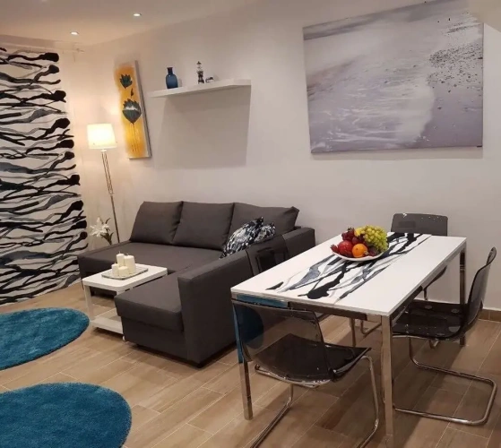 2 Bedrooms Apartment with balcony