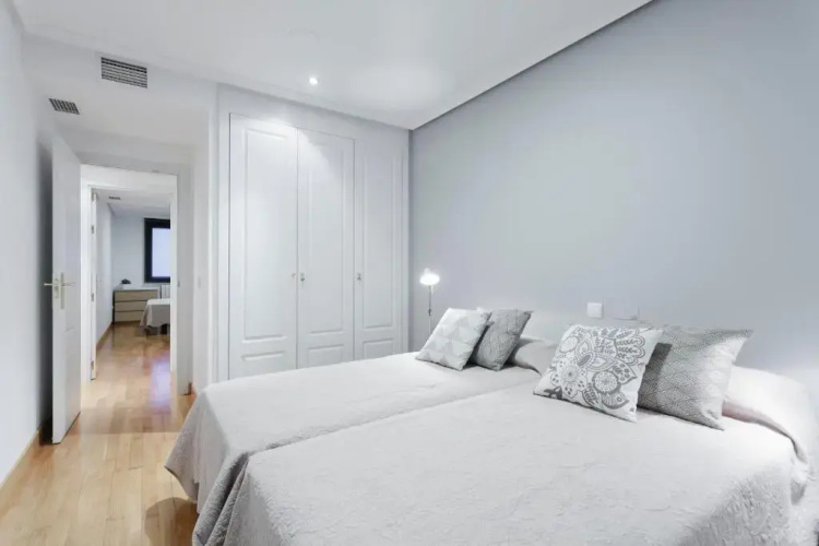 Ayala Apartment by FlatSweetHome