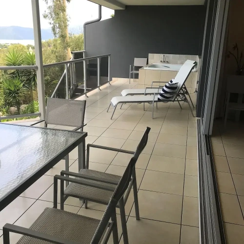 2 Bedrooms Apartment with balcony