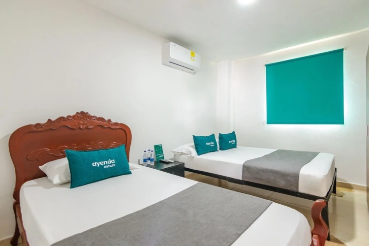 Standard Triple room