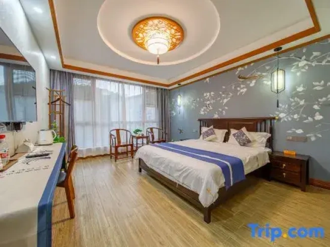 4 Bedrooms Comfort room