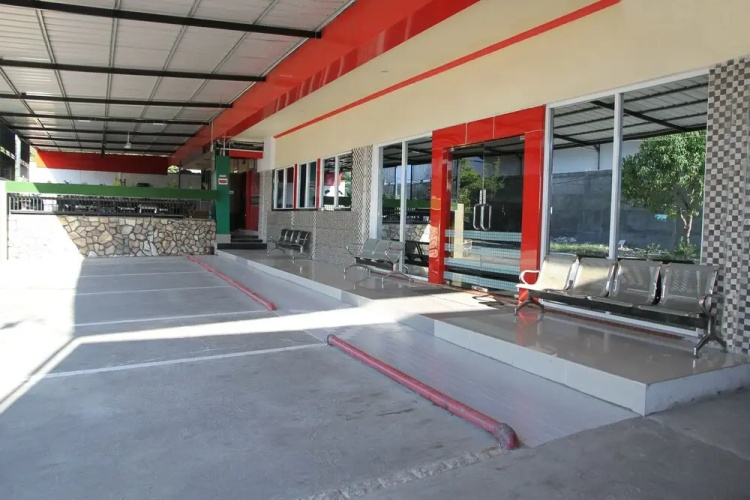 Brizky Hotel by OYO Rooms