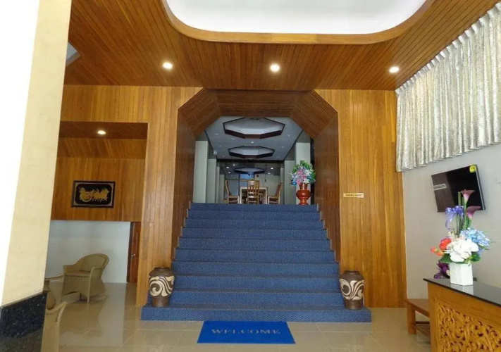 Royal Khattar Hotel