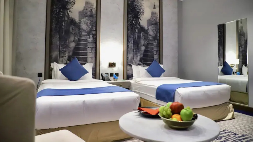 Five seasons Hotel & Spa