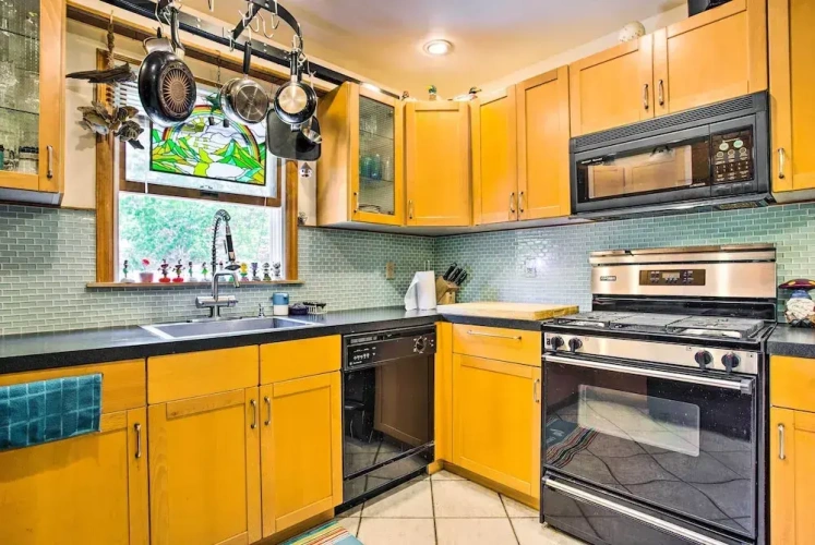 3 Bedrooms Cottage