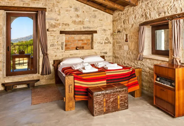 Kamihis Farm House Experience