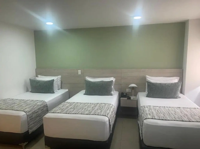 Standard Triple room