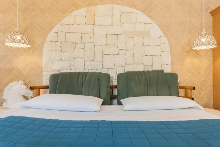 2 Bedrooms Cottage