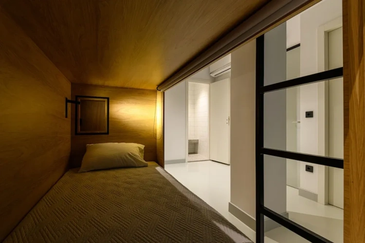 Bed in Dorm with balcony