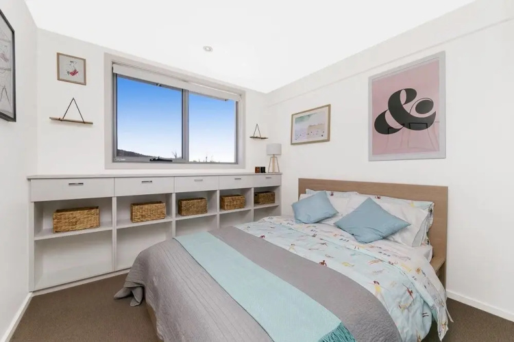 City Central Designer Apartment with Parking