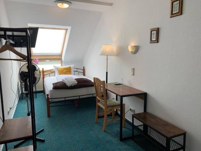 Standard Single room