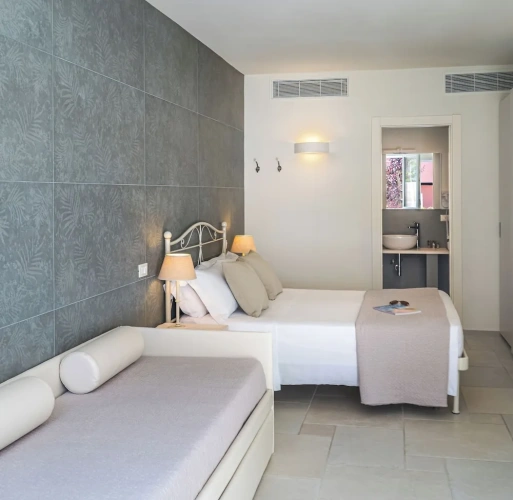 Deluxe Quadruple room