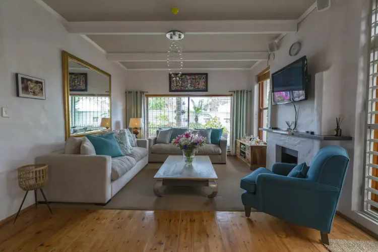 Point B - Sustainable Eco-Friendly Accommodation