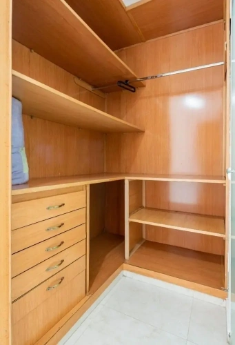 3 Bedrooms Apartment
