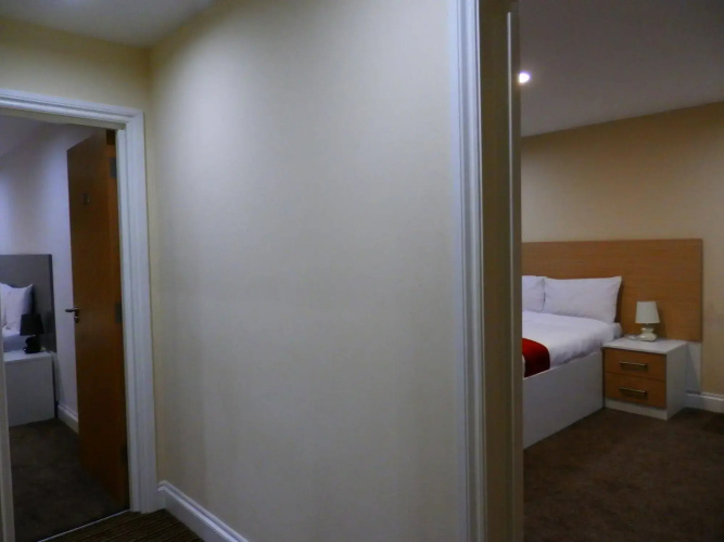 Heathrow Traveller B&B