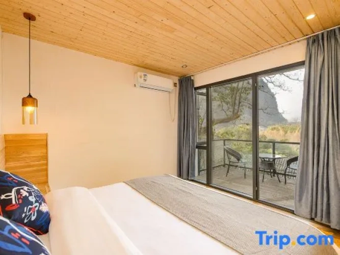 Family Suite with balcony