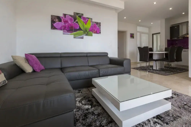 Apartment SAJO