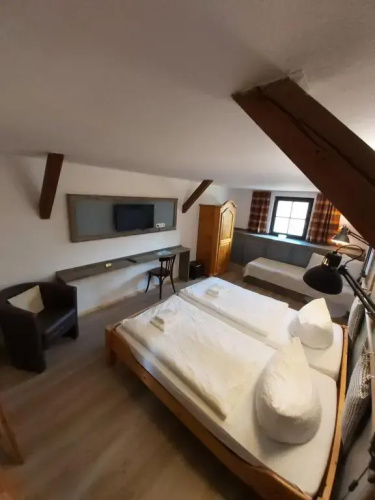 Pension & Restaurant "Alte Schule"