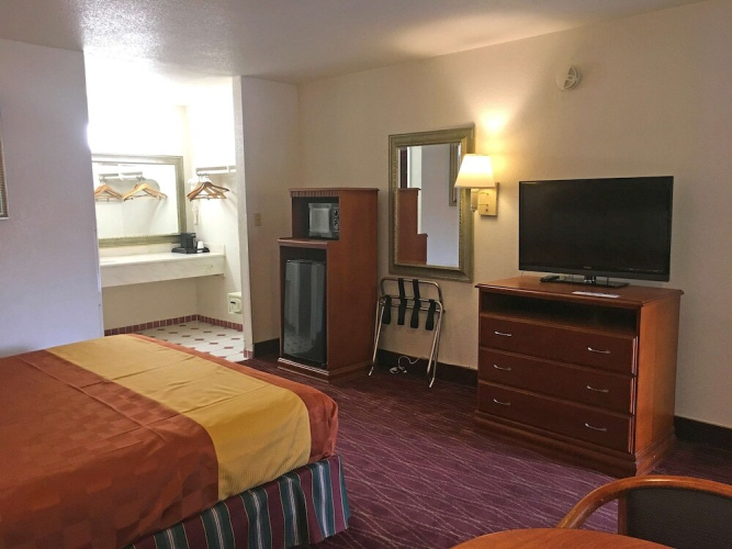 Travelodge Pico Rivera